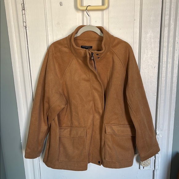 Banana Republic Jackets & Blazers - Banana Republic Tan Teddy Jacket with Stand-Up Collar